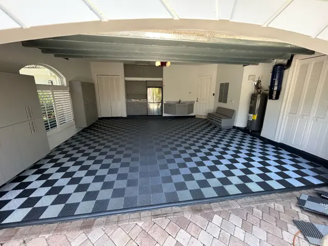 Interlocking garage floor tiles installed by Garage-Tastic in West Palm Beach (photo 1)