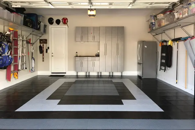 Interlocking garage floor tiles installed by Garage-Tastic in West Palm Beach (photo 4)